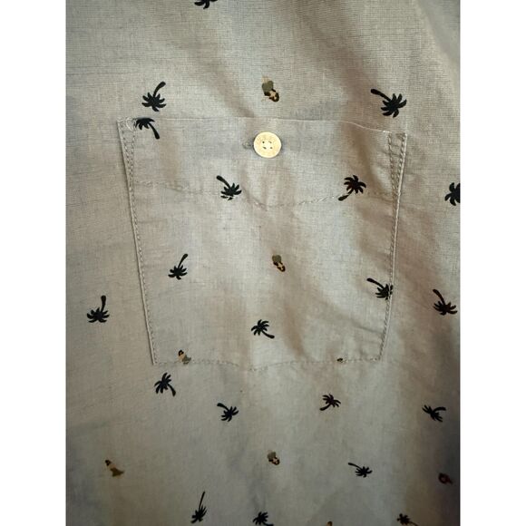 Free Planet Tropical Print Blue Button Down Short Sleeve Shirt Mens Sz XL - Picture 2 of 5